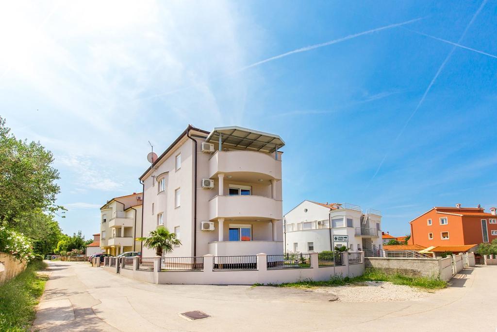 Apartments Tomo Medulin Exterior foto